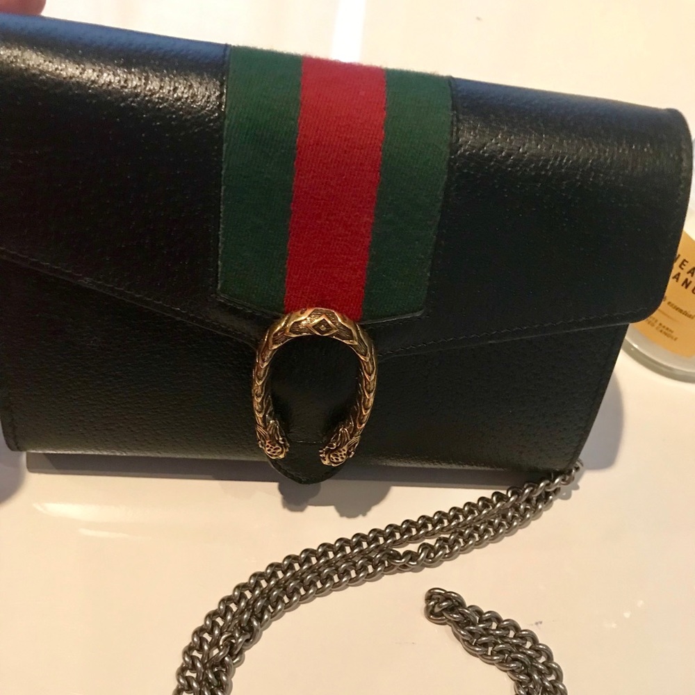 ♥️GUCCI CROSSBODY BAG ♥️